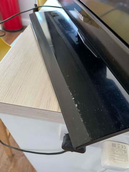 Photo of free Toshiba 32" HD 1080 TV. (Pokesdown BH6) #3