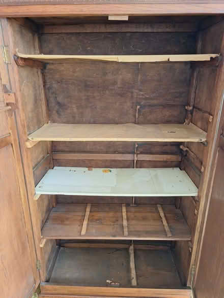 Photo of free Small vintage wardrobe (Swanley BR8) #4