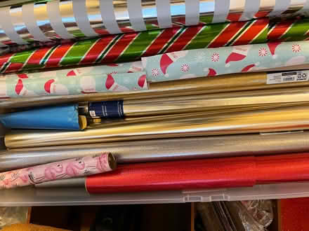 Photo of free So muchy wrapping paper (Winter Hill) #4
