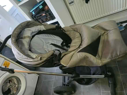 Photo of free Insevio 2 in 1 Pram (East End LS9) #4