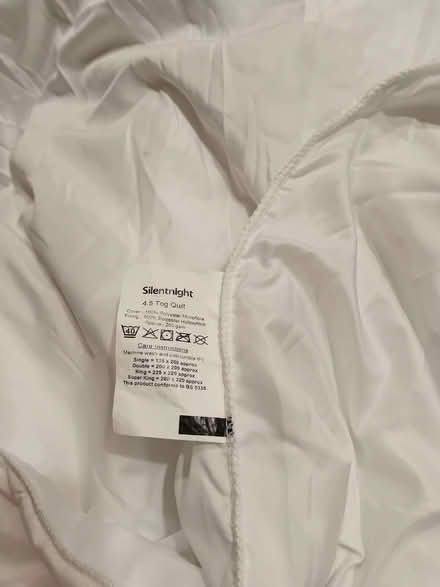 Photo of free SilentNight King Size Summer Duvet (Clifton S60) #1