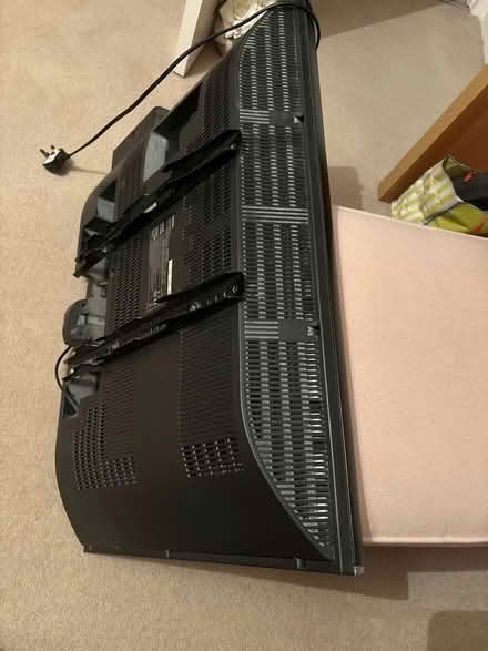 Photo of free Colour television 32 inch (Bury BL9) #1