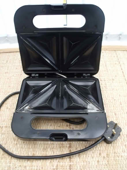 Photo of free Breville toasted sandwich maker (Ash, Aldershot) #2