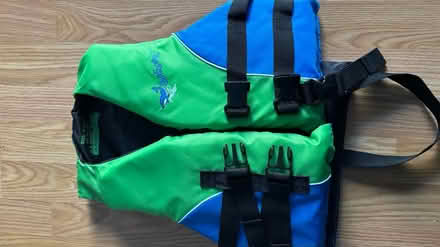 Photo of free Child’s swim vest (Columbia) #1