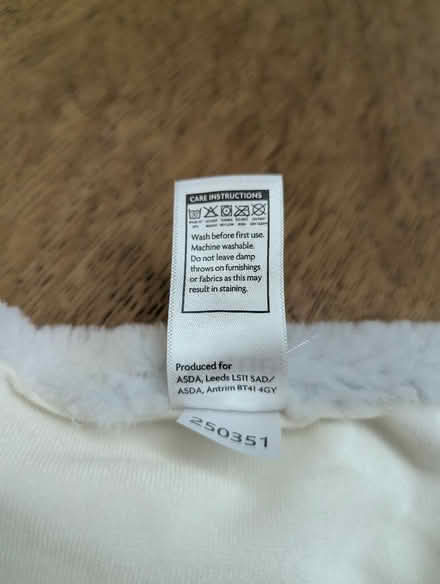 Photo of free 2 x 150 x 150 Throws (Grangeway area NN10) #4