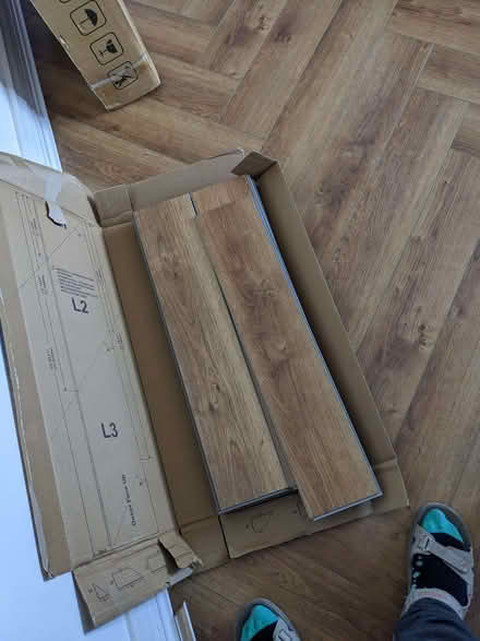 Photo of free luxury vinyl tiles (LVT) (Fenham) #2
