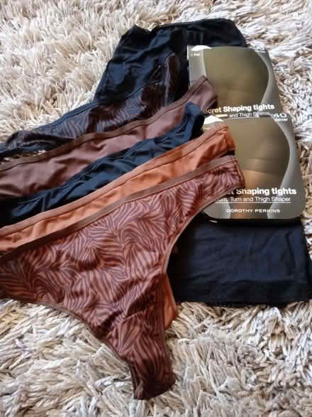 Photo of free New Ladies Tights & Lingerie Size 18 / Large (Chipping Norton OX7) #1