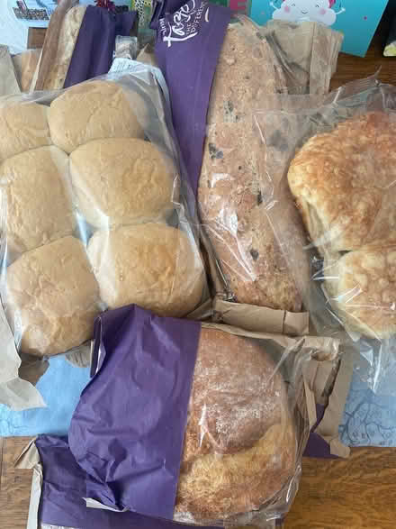 Photo of free 2nd lots of free bread (fresh) (Ashwood Road PR2) #1