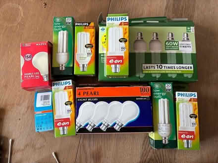 Photo of free Assorted lightbulbs (Orpington) #1