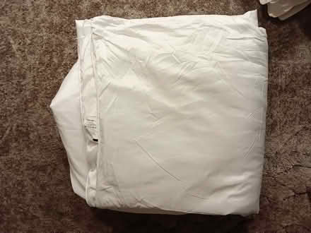 Photo of free SilentNight King Size Summer Duvet (Clifton S60) #3