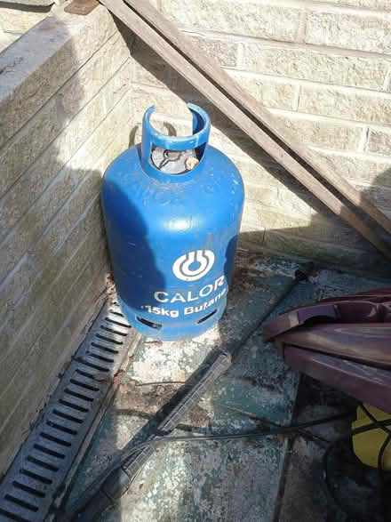 Photo of free Partially full gas cylinders (WF2) #1