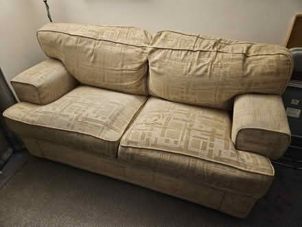 Photo of free Sofabed (Rh135) #1