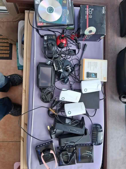 Photo of free Electronic bits (BN44 Steyning.West Sussex) #1