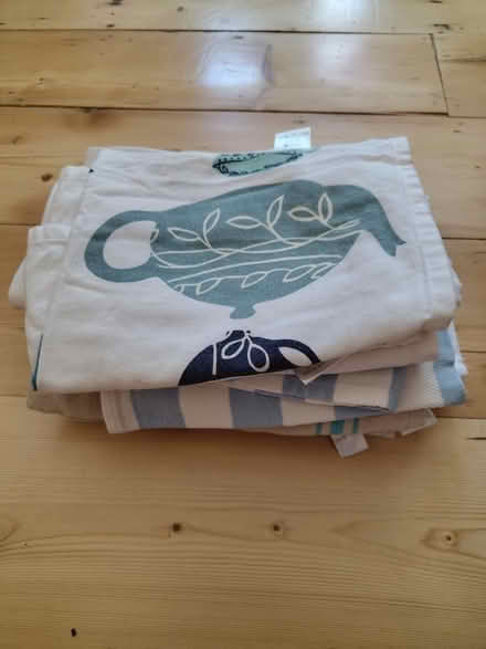 Photo of free Linens, towels, bedding, job lot (Harborne B17) #1