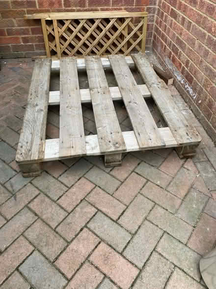 Photo of free Wood pallet (Chellaston DE73) #1