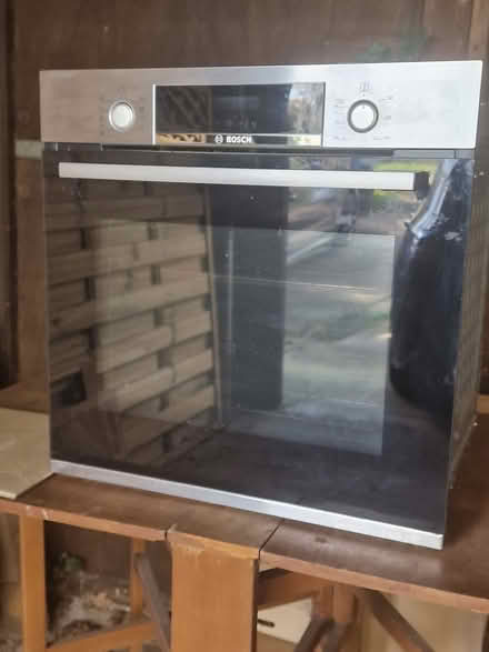 Photo of free Bosch Single built in oven (Droitwich, WR9) #1