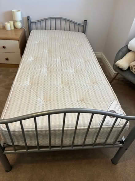 Photo of free 2 single beds with mattresses (Caldicot Gwent) #4