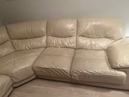 Photo of free Corner couch (D13Y0C6) #2