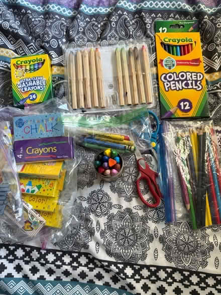 Photo of free Arts and craft supplies (Glenview) #1