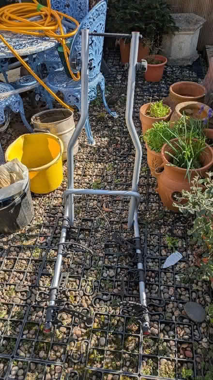 Photo of free Thule 4 bike towbar mounted bike rack carrier (Cutteslowe OX2) #1