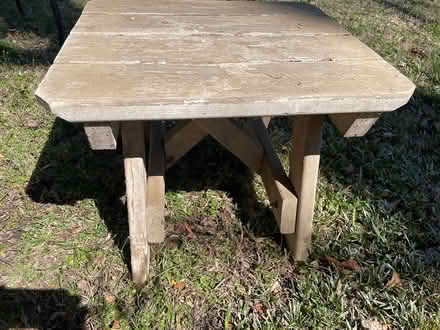 Photo of free Table out door (Harwood,Md) #1