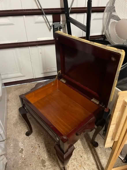 Photo of free Vintage piano stool (RH12) #2