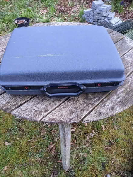 Photo of free Samsonite suitcase approx 52cm X 42cm X 15cm (Gorse Hill GU22) #1