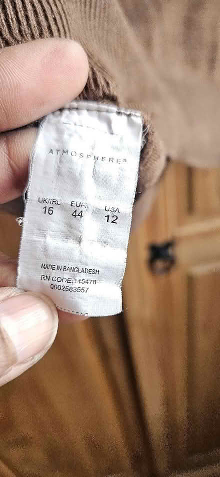 Photo of free Brown Turtleneck jumper (Hope-under-Dinmore HR6) #3