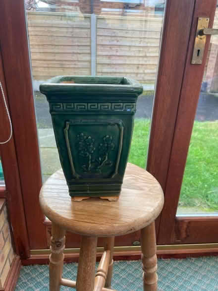 Photo of free Ceramic plant pot (Sale M33) #1