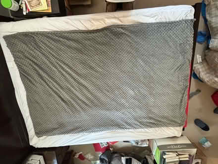 Photo of free 25 pound weighted blanket (Simsbury) #2
