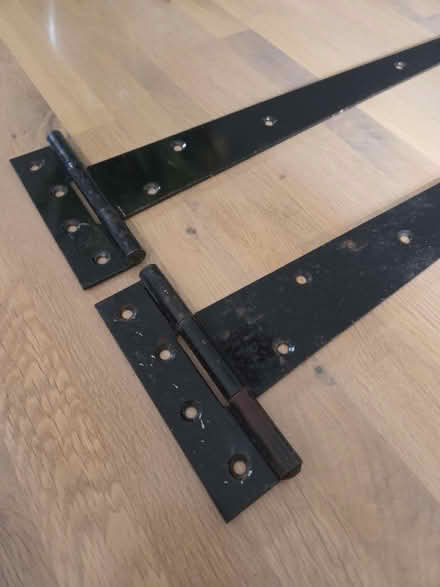Photo of free 18 inch metal tee hinges (Letchworth) #2