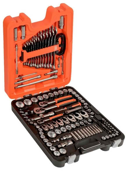 Photo of Socket set / car tools (Welwyn Garden City AL7) #1