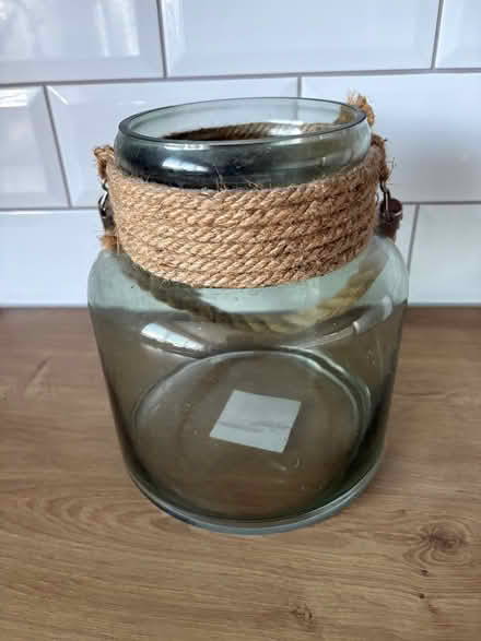 Photo of free Vase (NE270UP) #1