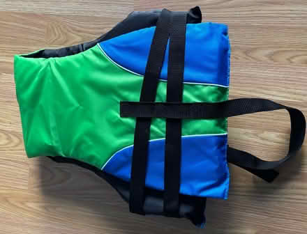 Photo of free Child’s swim vest (Columbia) #2