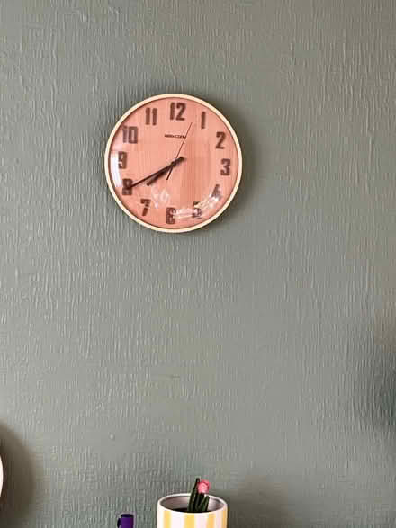 Photo of free Clock - silent non ticking (Waddon) #3