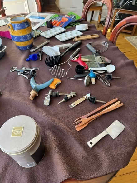 Photo of free Kitchen and Christmas stuff, misc (Haymarket/West End EH12) #2