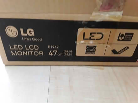 Photo of free Monitors and keyboard bundle (L9 orrell park) #2
