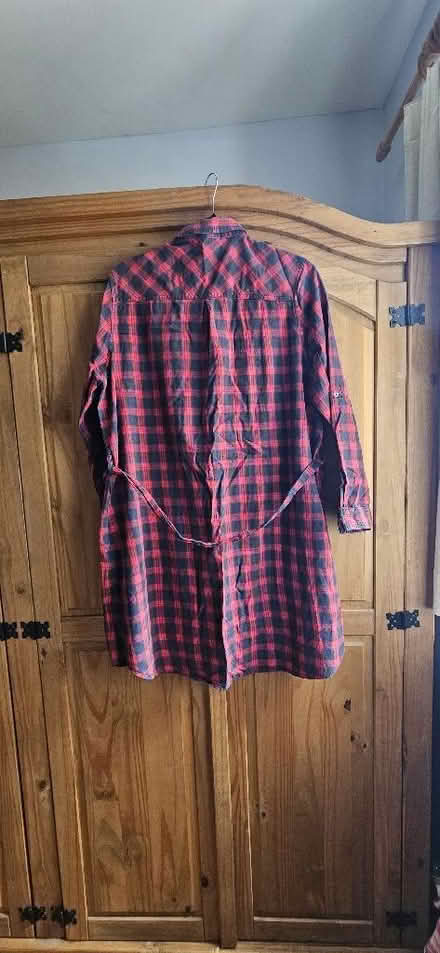 Photo of free Flannel shirt dress (Hope-under-Dinmore HR6) #2