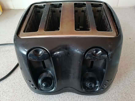 Photo of free Toaster (well used) (Napsbury AL2) #1