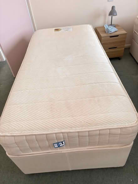 Photo of free Single beds (Shorne DA12) #1