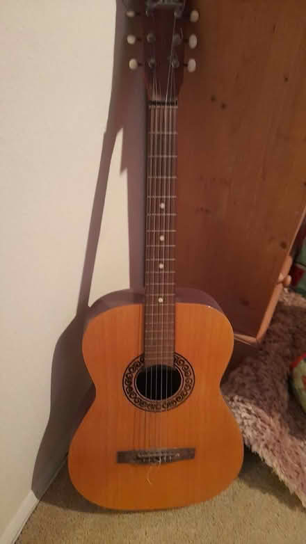 Photo of free Guitar (Marshalswick St.Albans) #2