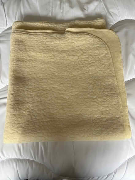 Photo of free Fleece under blanket - single bed (Bramhall SK7) #1