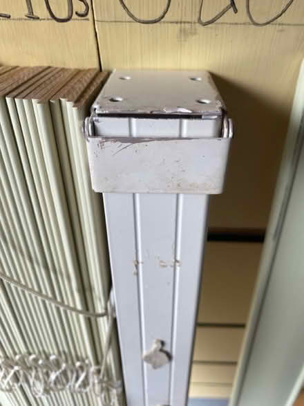 Photo of free Venetian slat blind (PE3 Bretton) #2