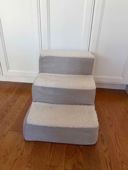 Photo of free Pet step (Coolidge Corner, Brookline) #1