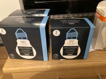 Photo of free Selection of ES bulbs (Lower Morden SM4) #1