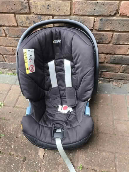 Photo of free Car seat 4 infant (HA7. Nr Stanmore station) #1