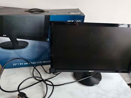 Photo of free Acer 20" Widescreen LCD Monitor (Lloyd Park CR0) #1