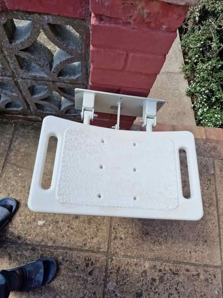 Photo of free shower seat, wall mounted (Lye Valley OX4) #1