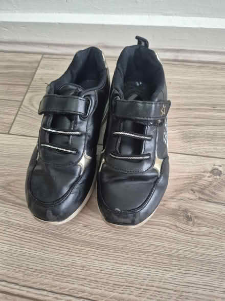 Photo of free Girls shoes (UB5 Northolt) #3
