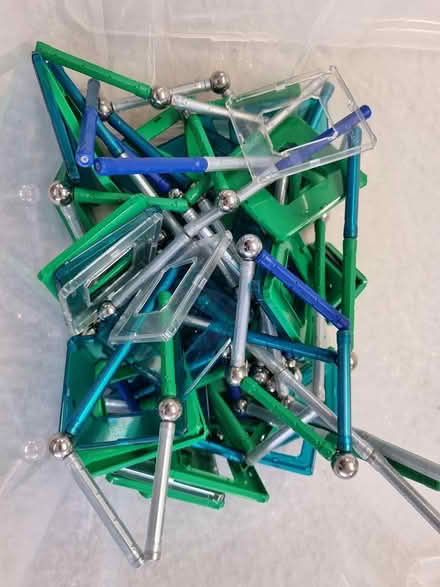 Photo of free magnetic construction toy (CM2 springfield, chelmsford) #1